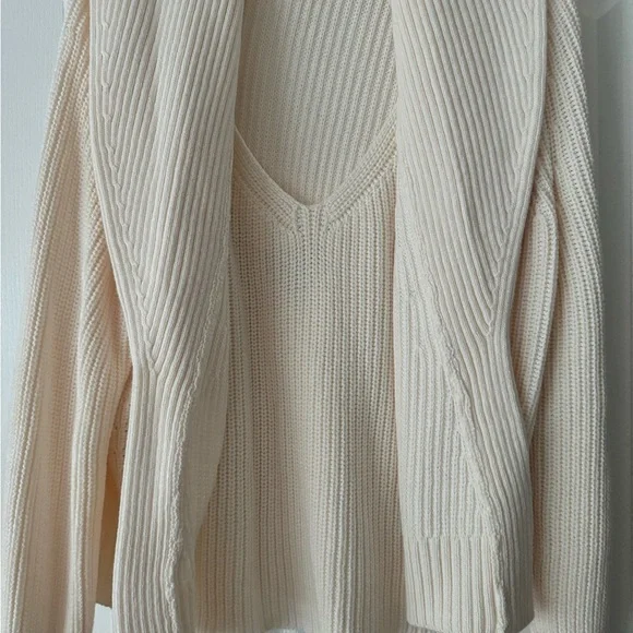 NEW Martha Stewart Collection Cream Top & Cable Knit Sweater Two Piece Set - Picture 2 of 10